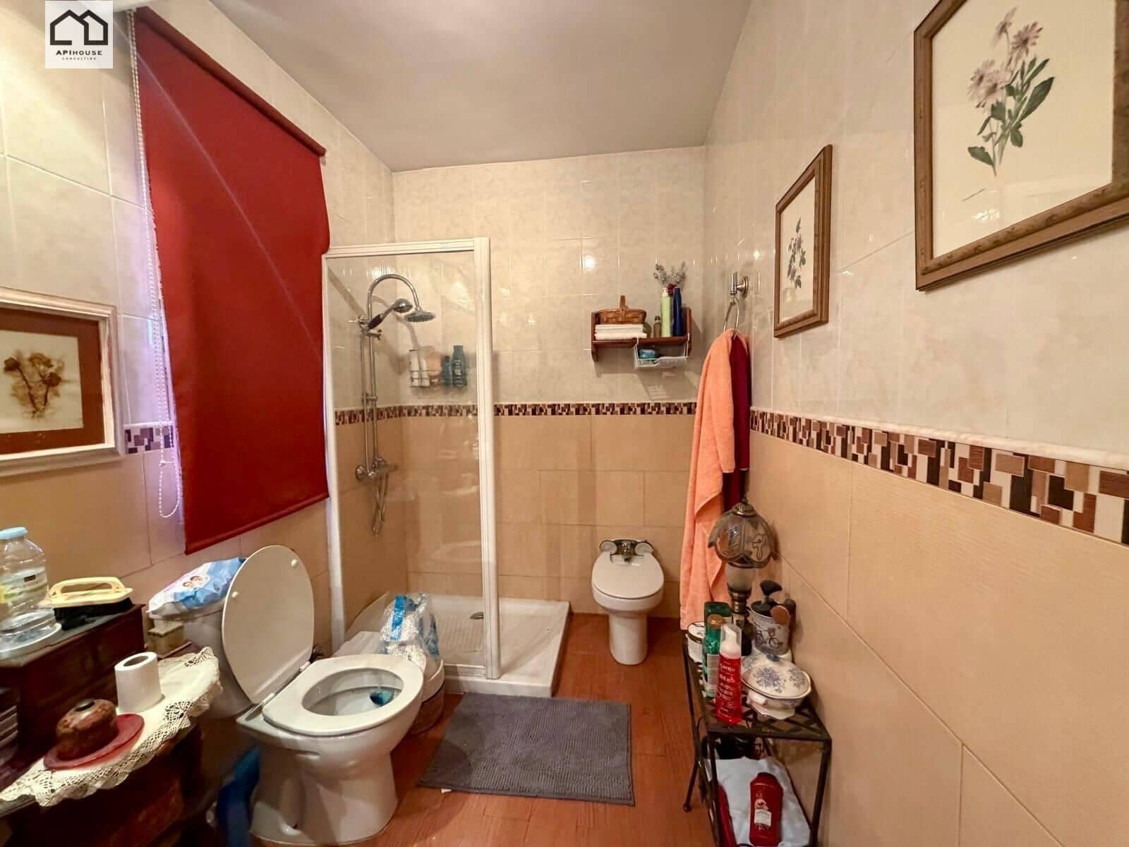 4 bedroom Villa for sale in Numancia de la Sagra with garage - € 274,999 (Ref: 9829378)
