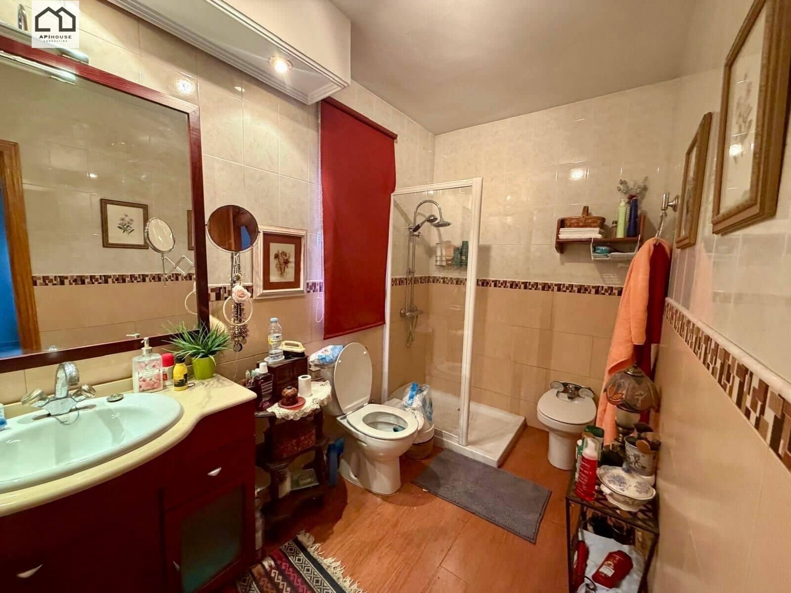 4 bedroom Villa for sale in Numancia de la Sagra with garage - € 274,999 (Ref: 9829378)