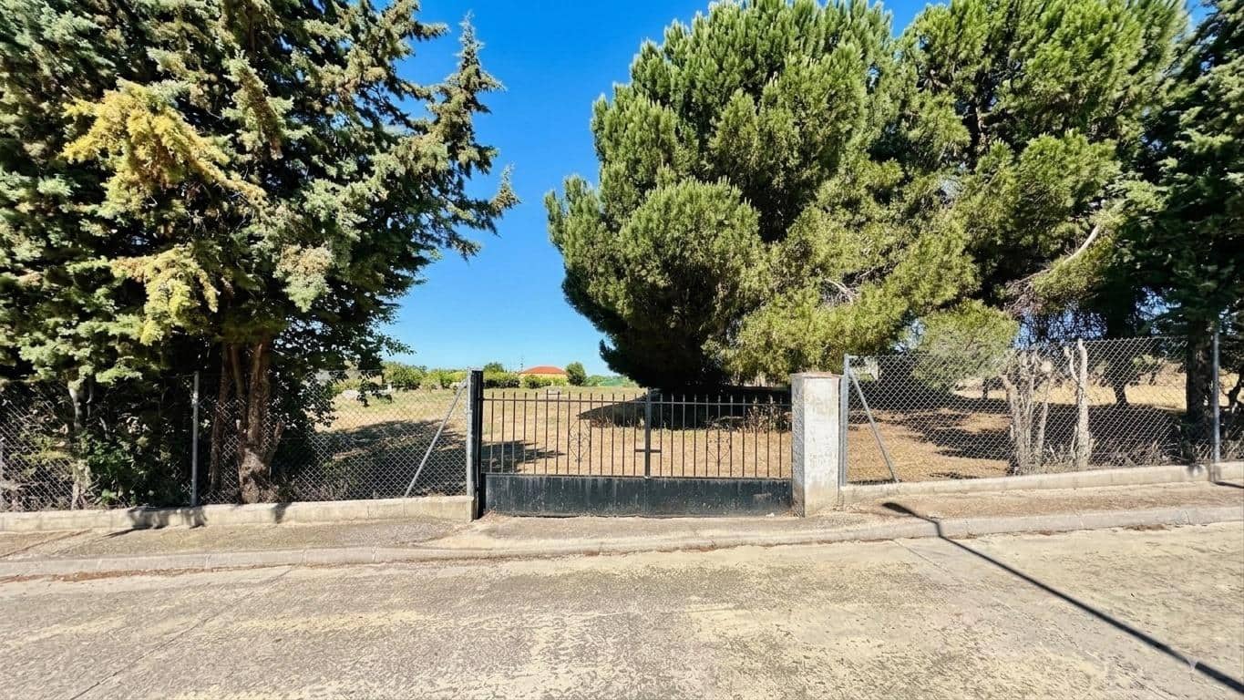Bauplatz zu verkaufen in Otero - 65.999 € (Ref: 9843735)