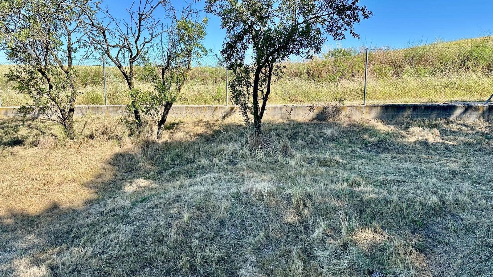 Bauplatz zu verkaufen in Otero - 65.999 € (Ref: 9843735)