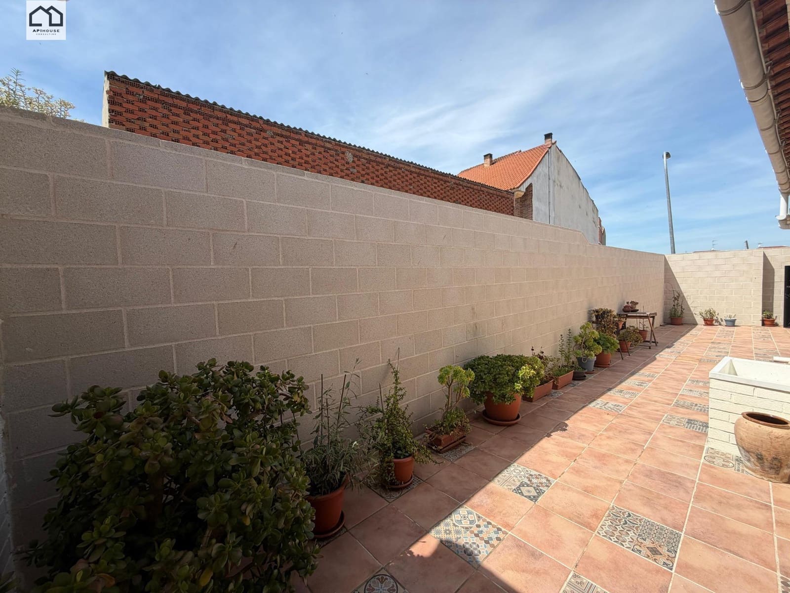 Chalet de 3 habitaciones en Santa Olalla en venta - 149.999 € (Ref: 9846653)