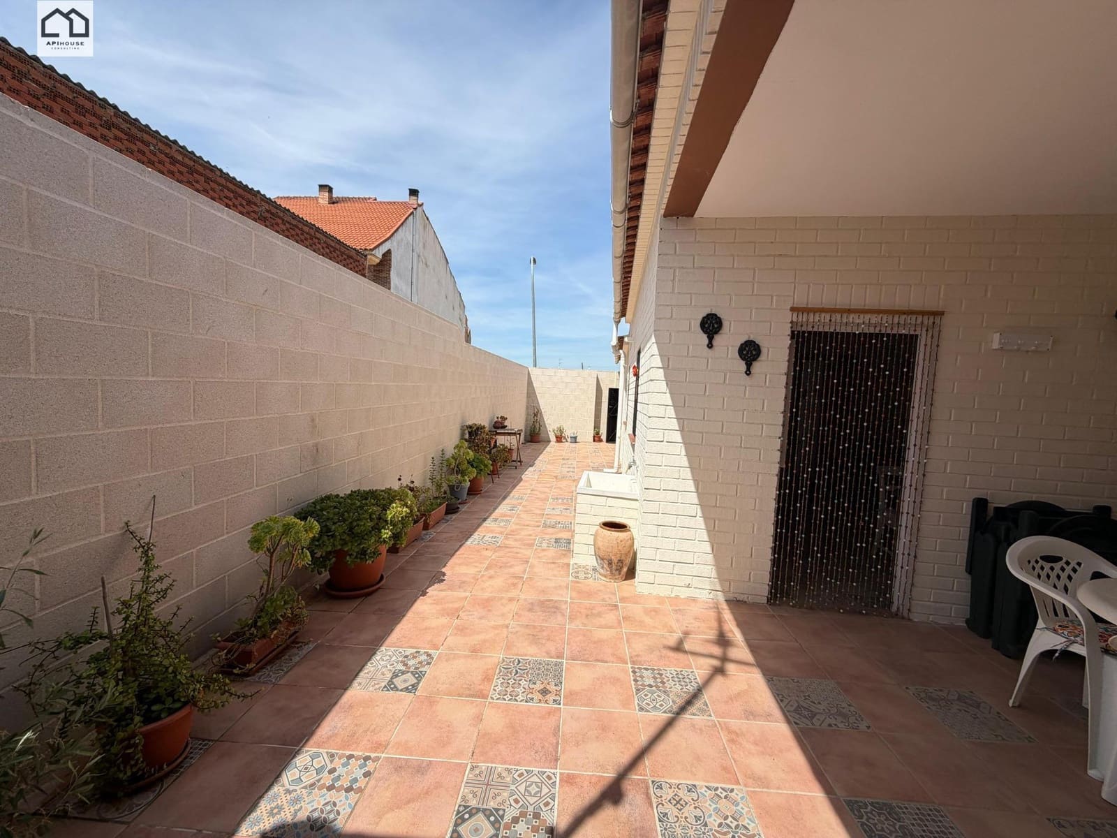 Chalet de 3 habitaciones en Santa Olalla en venta - 149.999 € (Ref: 9846653)