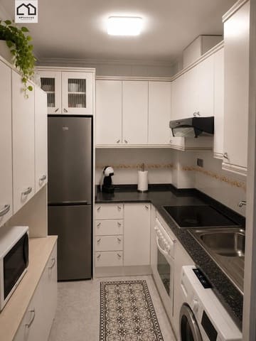 Piso de 3 habitaciones en Torrevieja en venta - 190.000 € (Ref: 9851964)