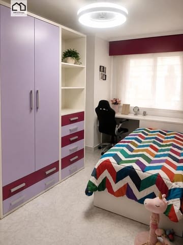 Piso de 3 habitaciones en Torrevieja en venta - 190.000 € (Ref: 9851964)