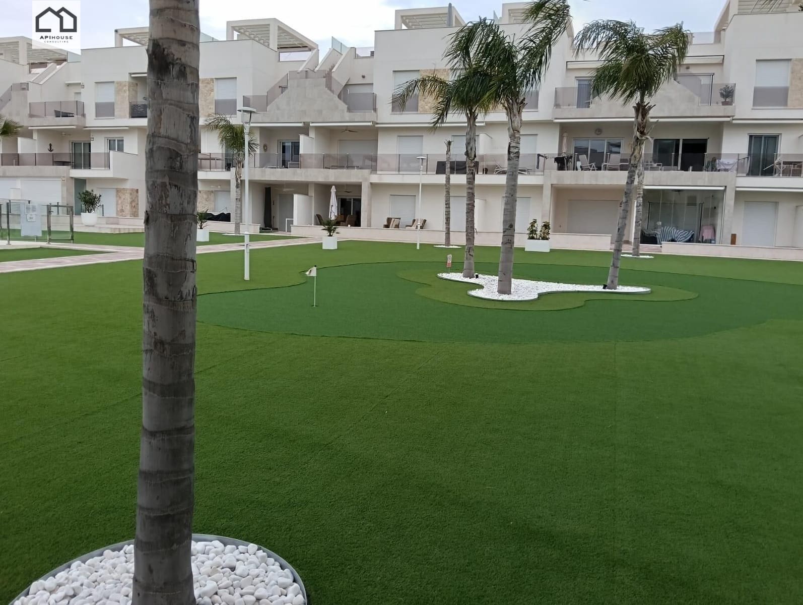 2 quarto Bungalow para venda em El Raso com piscina - 345 000 € (Ref: 9855705)