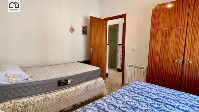 6 bedroom Townhouse for sale in Almorox - € 109,999 (Ref: 9867158)