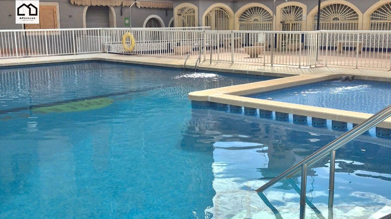 2 soverom Leilighet til salgs i Torrevieja med svømmebasseng - € 156 000 (Ref: 9913355)