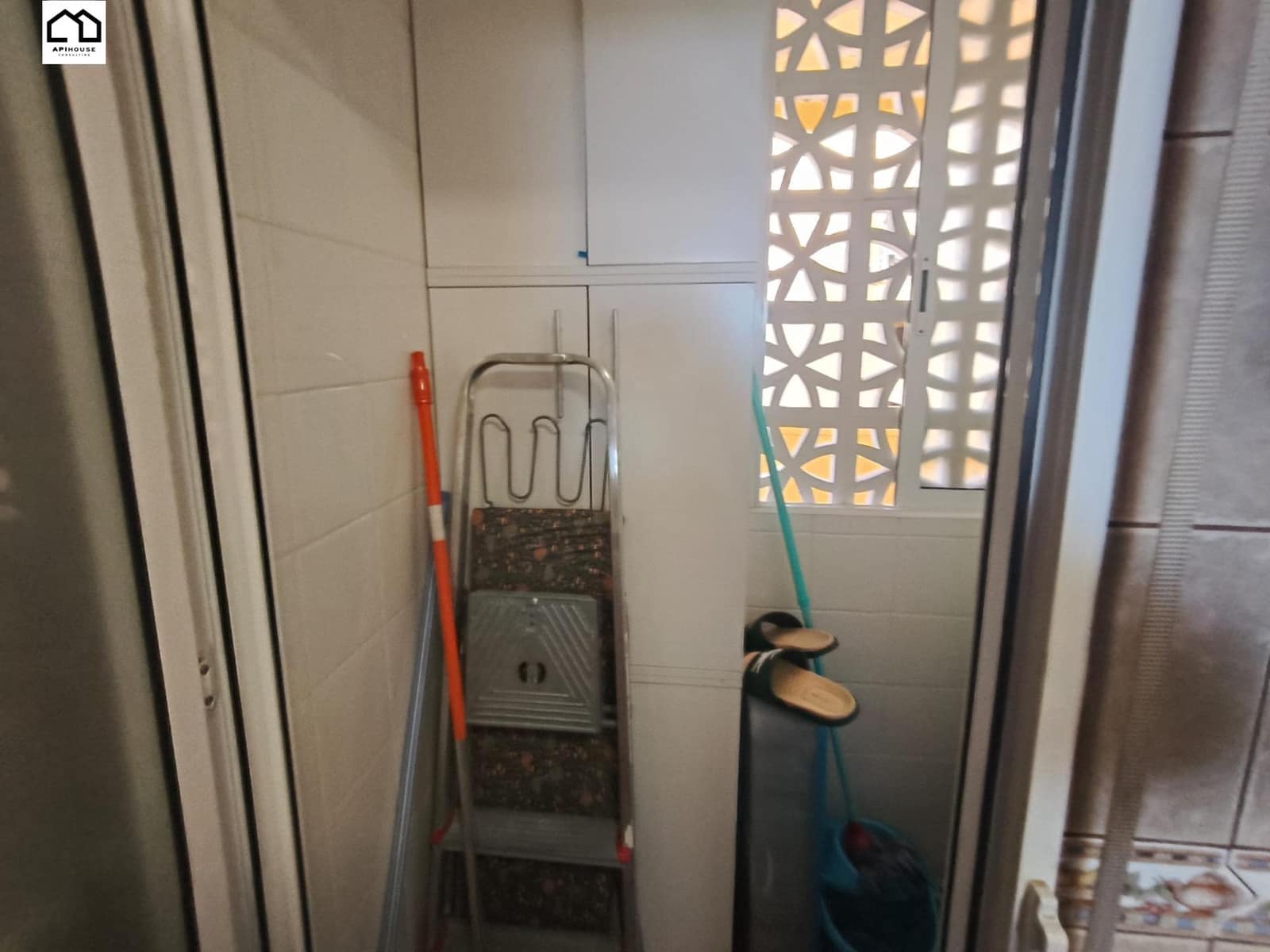 2 soverom Leilighet til salgs i Torrevieja med svømmebasseng - € 156 000 (Ref: 9913355)