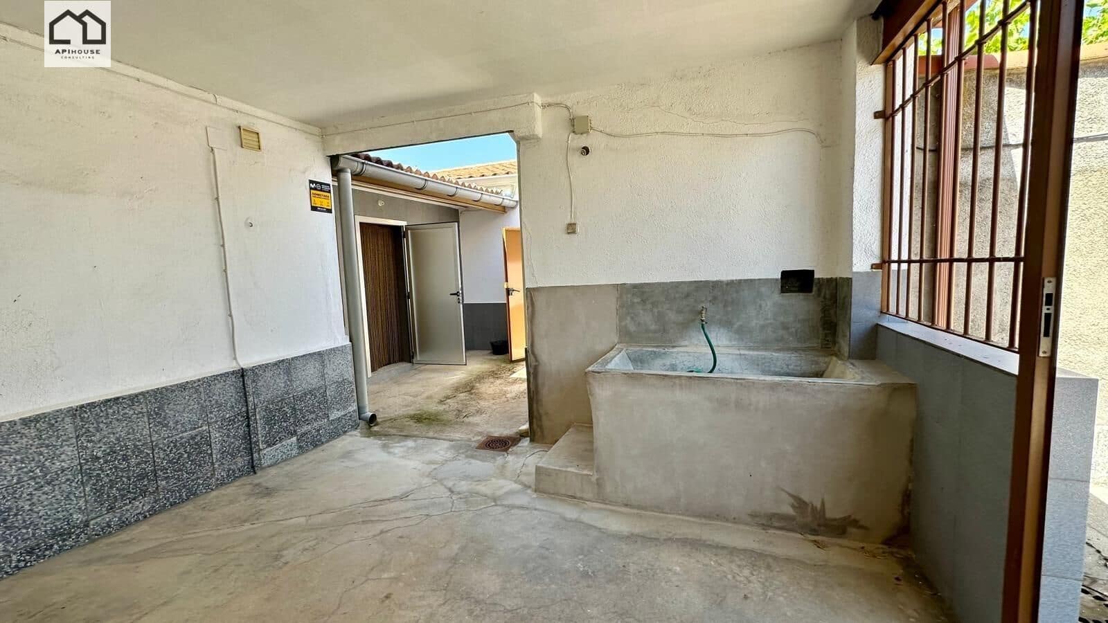 4 bedroom Townhouse for sale in Domingo Perez - € 109,900 (Ref: 9936570)