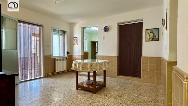 4 bedroom Townhouse for sale in Domingo Pérez - € 109,900 (Ref: 9936570)