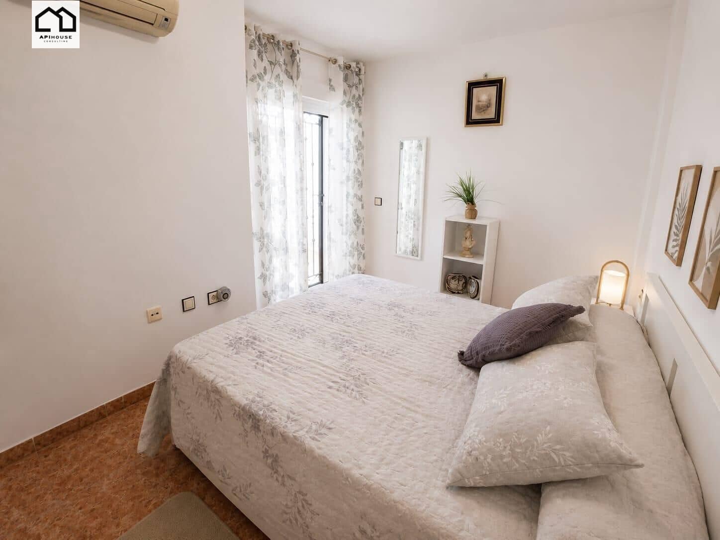 2 Zimmer Ferienbungalow in La Florida - 665 € (Ref: 9945931)