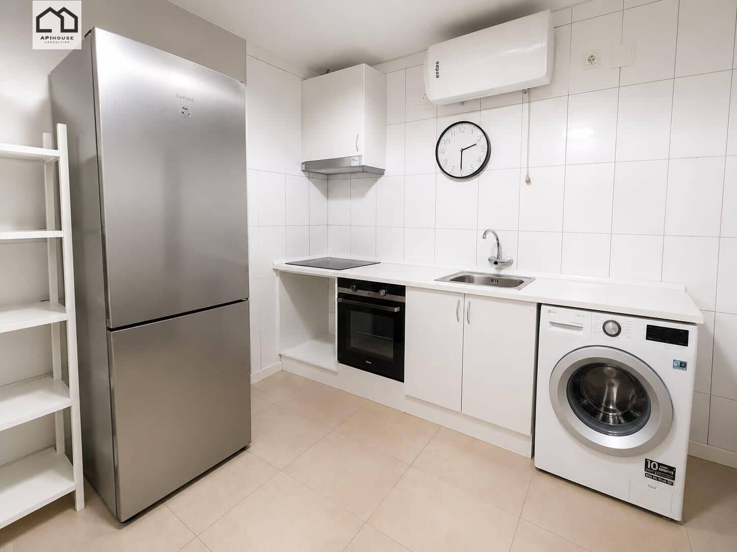 2 bedroom Bungalow for sale in Torrevieja - € 125,000 (Ref: 9945932)