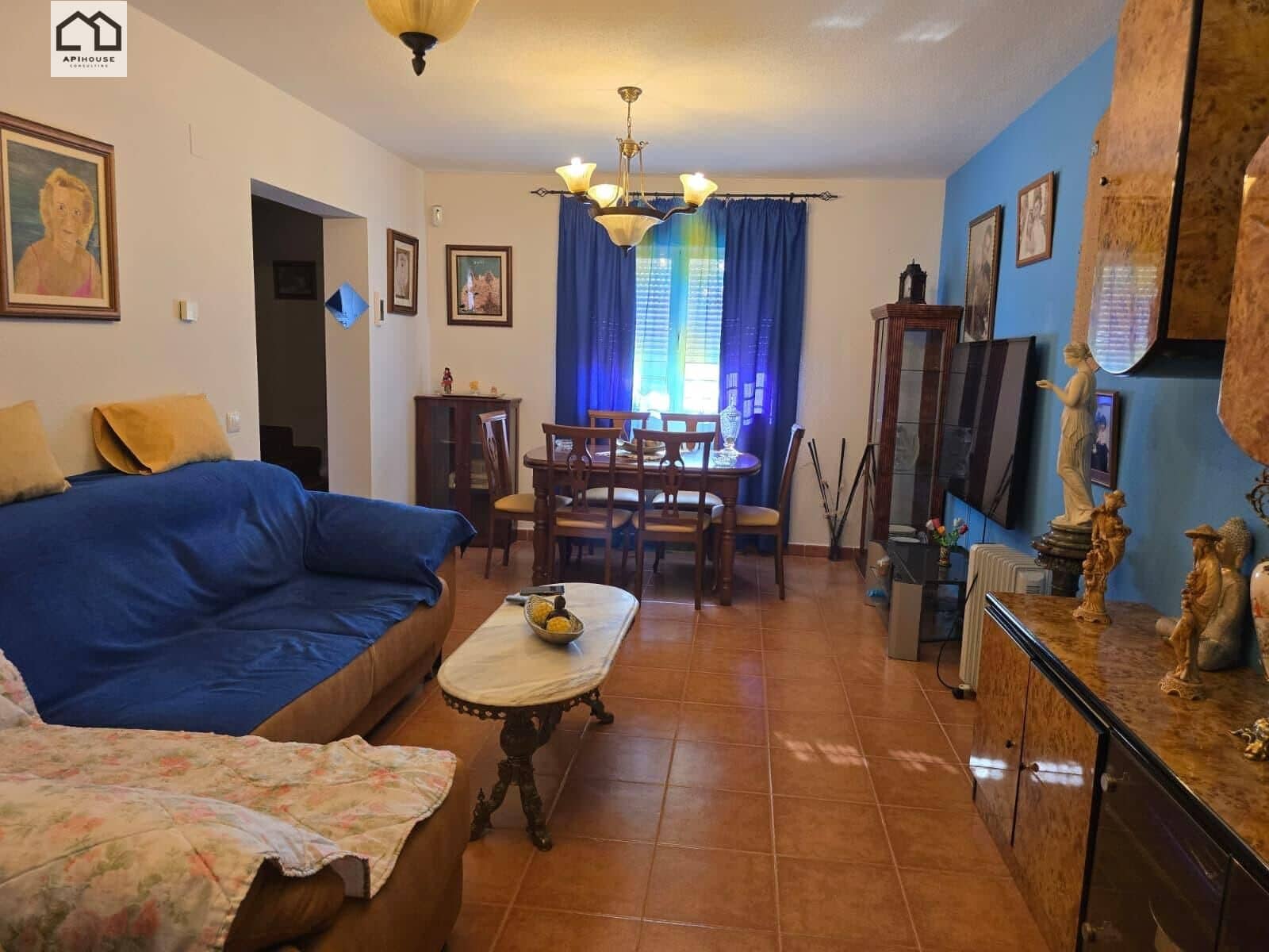 4 chambre Villa/Maison Mitoyenne à vendre à Los Cerralbos avec piscine - 170 000 € (Ref: 9950013)