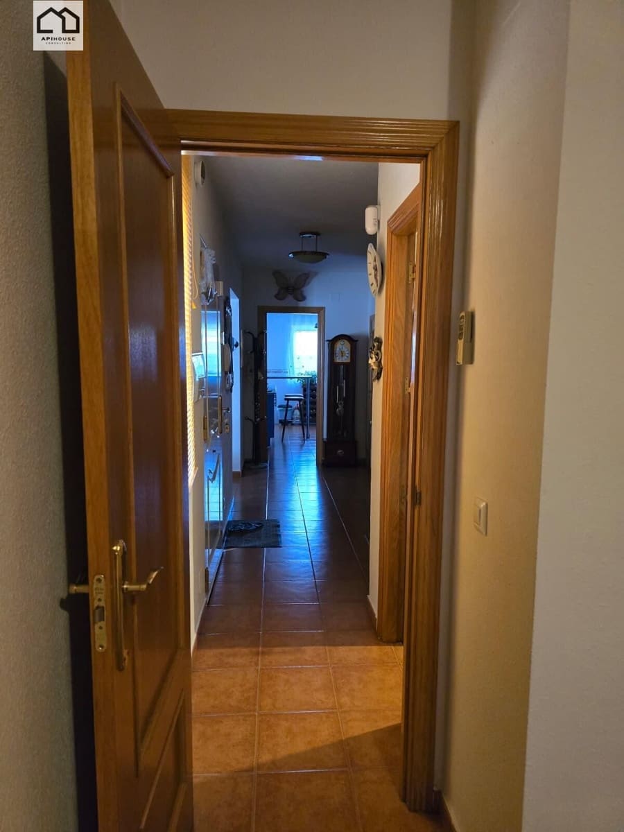 4 chambre Villa/Maison Mitoyenne à vendre à Los Cerralbos avec piscine - 170 000 € (Ref: 9950013)