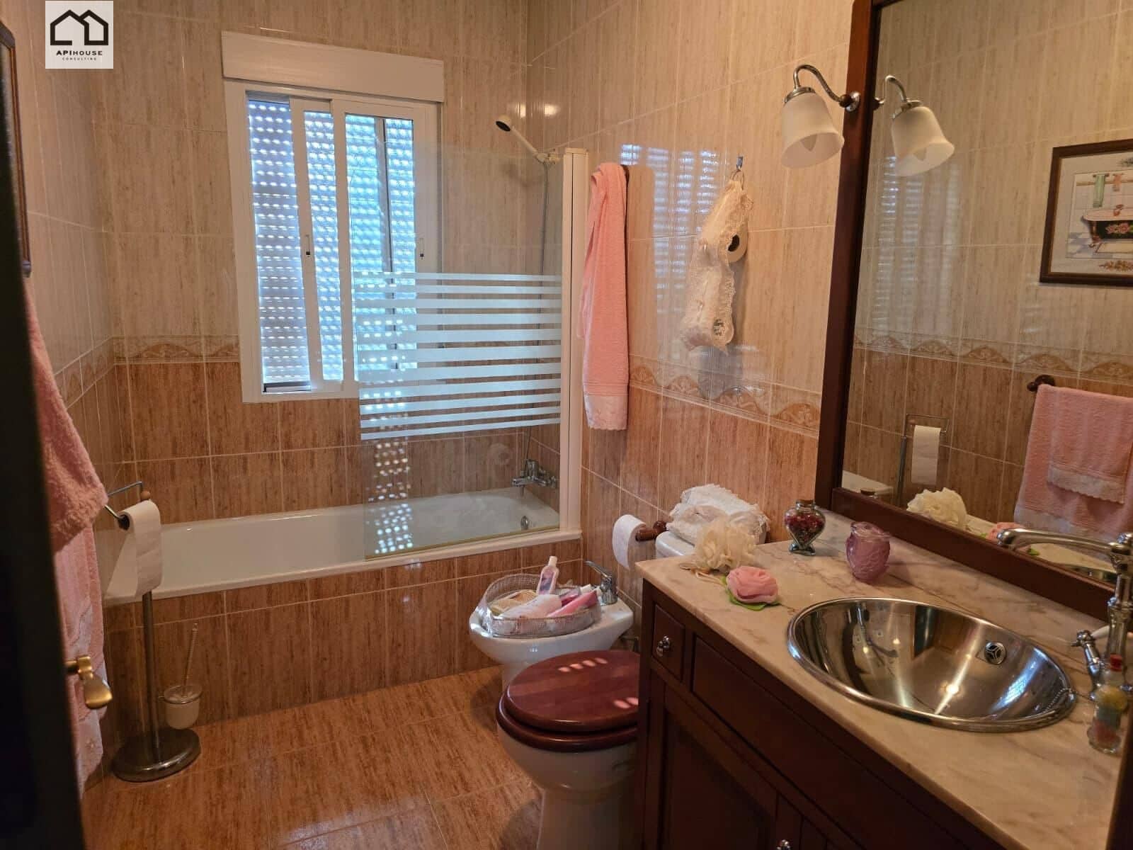 4 chambre Villa/Maison Mitoyenne à vendre à Los Cerralbos avec piscine - 170 000 € (Ref: 9950013)