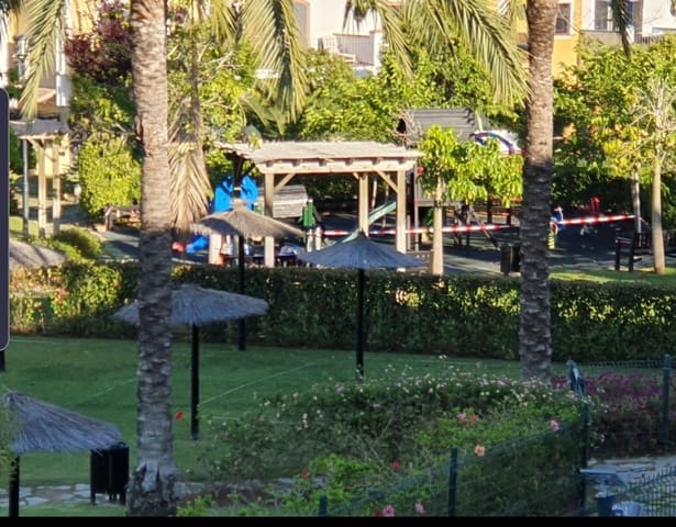 4 soveværelse Rækkehus til salg i Guadalmina Alta, Marbella med swimmingpool - € 950.000 (Ref: 8584335)