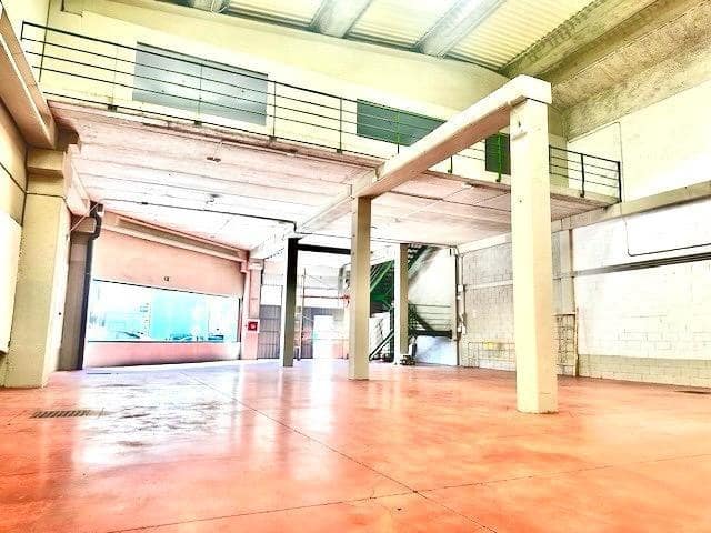 3 soveværelse Virksomhed til leje i Marbella - € 6.200 (Ref: 8698048)