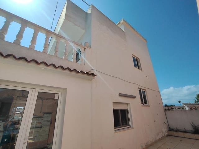 4 Zimmer Villa zu verkaufen in Gandia mit Garage - 300.000 € (Ref: 10022517)