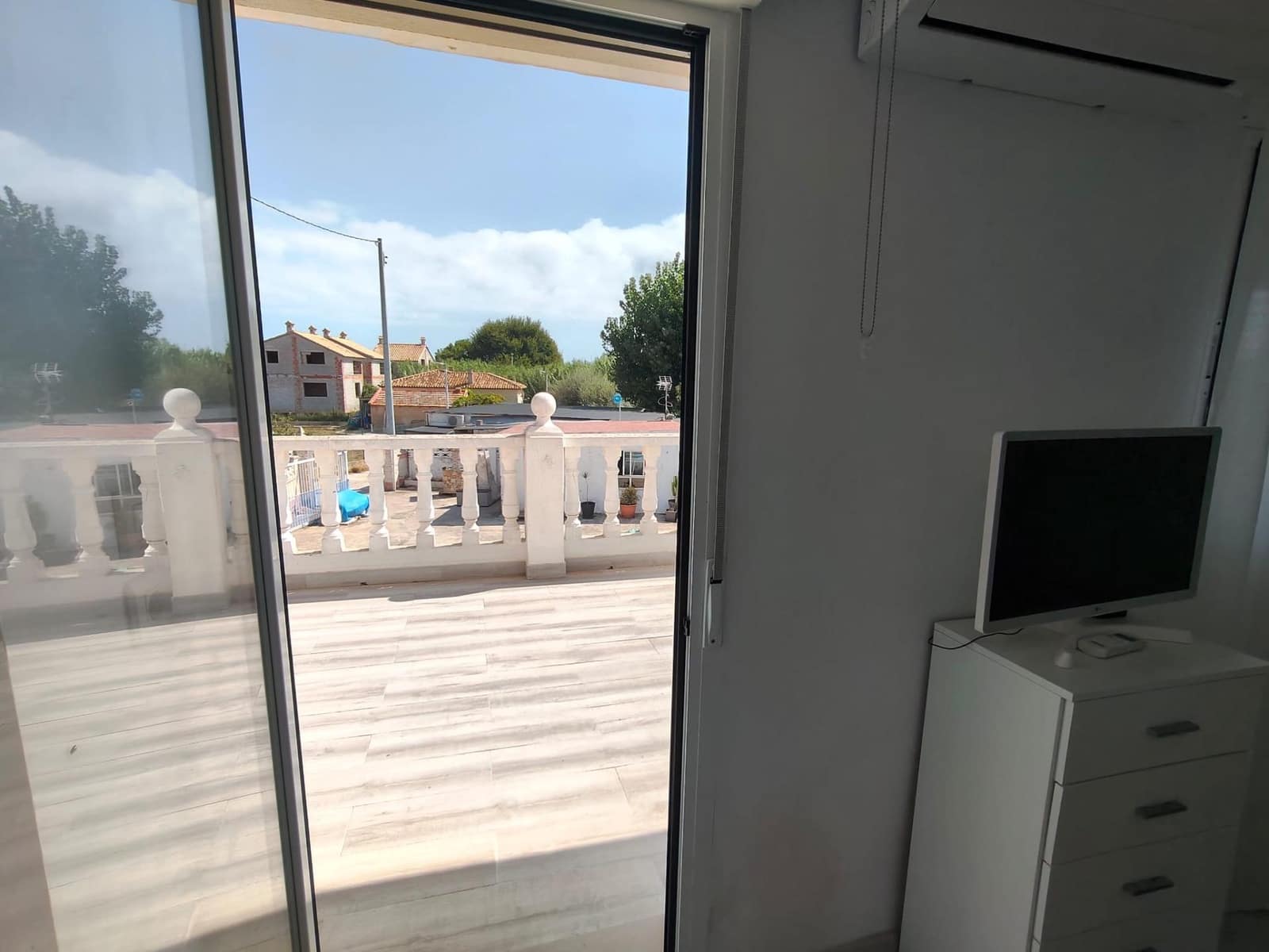 4 Zimmer Villa zu verkaufen in Gandia mit Garage - 300.000 € (Ref: 10022517)