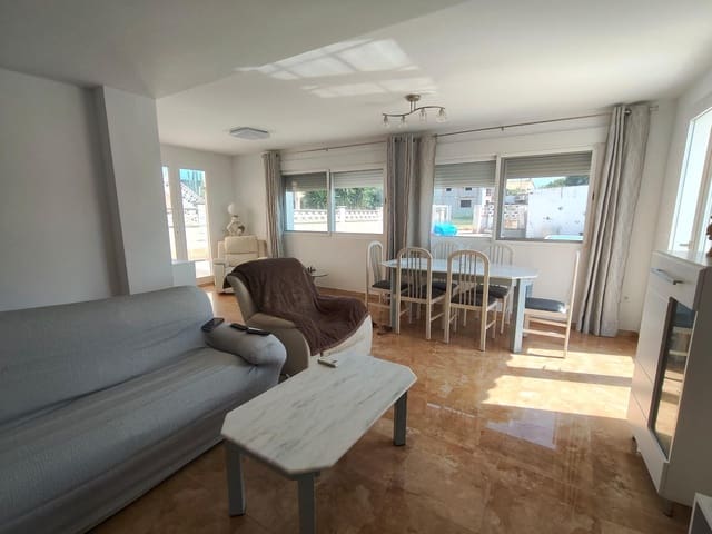 4 Zimmer Villa zu verkaufen in Gandia mit Garage - 300.000 € (Ref: 10022517)