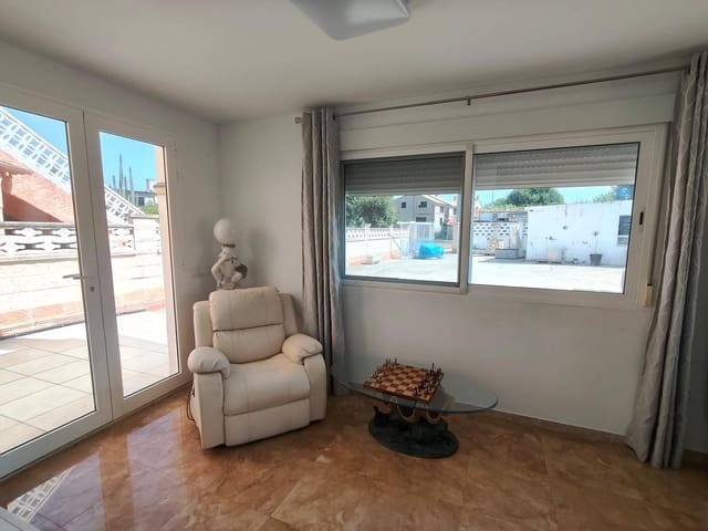 4 Zimmer Villa zu verkaufen in Gandia mit Garage - 300.000 € (Ref: 10022517)