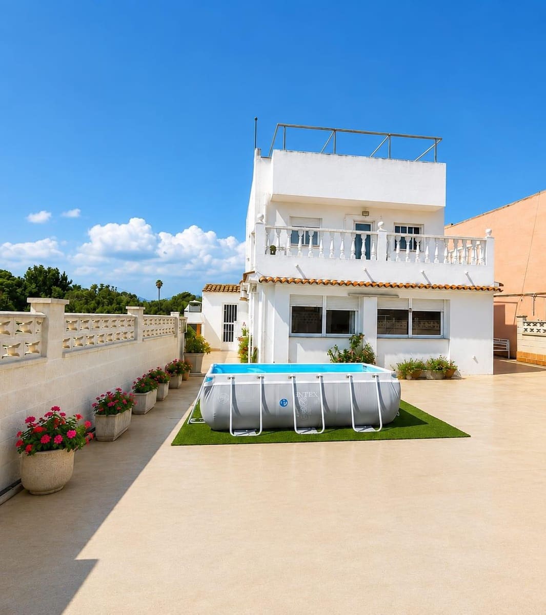 4 bedroom Villa for sale in Gandia with garage - € 300,000 (Ref: 10022517)