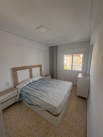 Appartement de 3 chambres à louer à Gandia avec piscine garage - 750 € (Ref: 10027367)