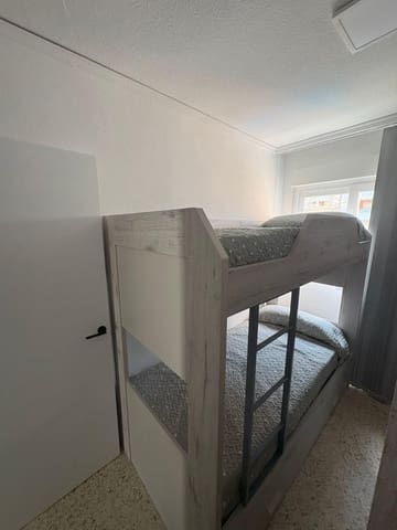 Appartement de 3 chambres à louer à Gandia avec piscine garage - 750 € (Ref: 10027367)