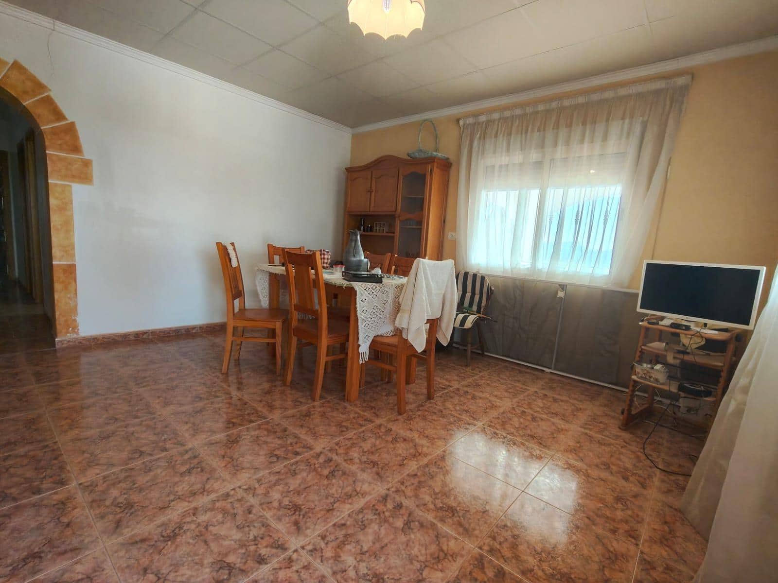 3 bedroom Villa for sale in Villalonga with pool garage - € 148,000 (Ref: 10034018)