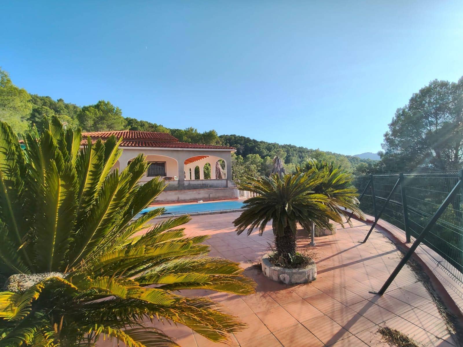 3 bedroom Villa for sale in Villalonga with pool garage - € 148,000 (Ref: 10034018)