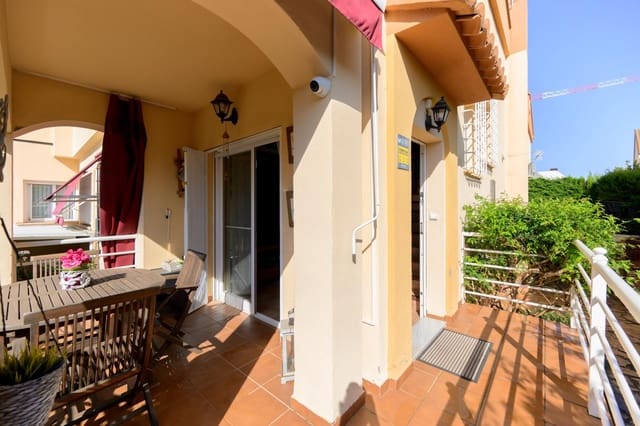 3 soverom Kjedet enebolig til salgs i Gandia med svømmebasseng garasje - € 380 000 (Ref: 10062056)