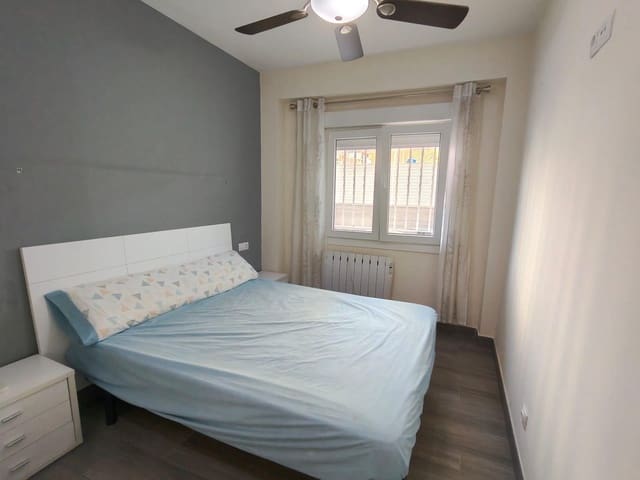2 slaapkamer Appartement te huur in Gandia - € 650 (Ref: 10109742)
