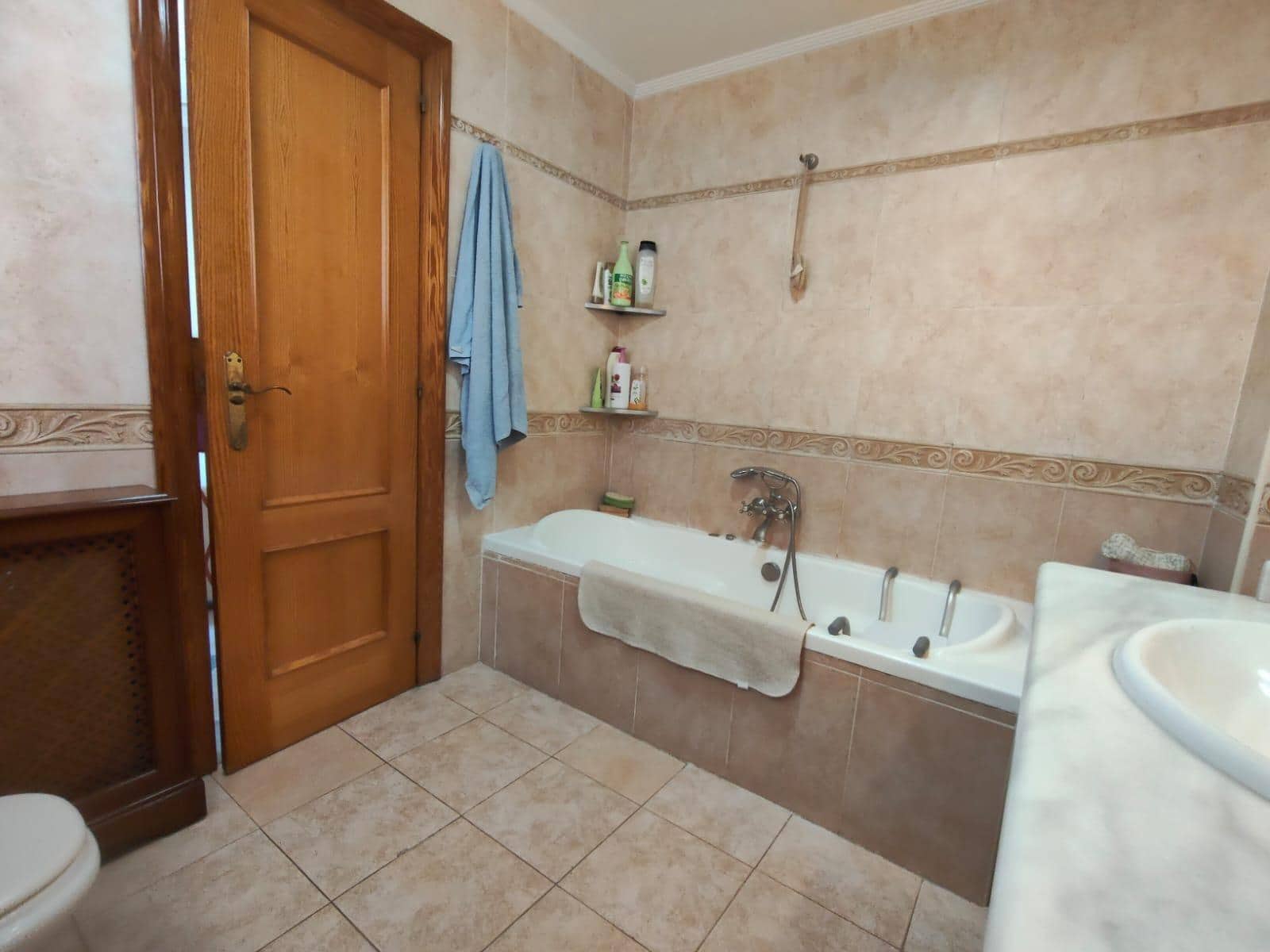 Adosado de 3 habitaciones en Alqueria de la Comtessa en venta con garaje - 285.000 € (Ref: 10161541)