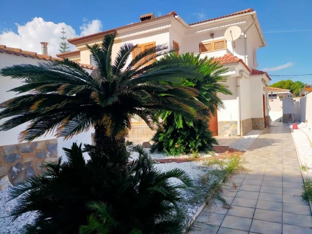 3 makuuhuone Paritalo vuokrattavana paikassa Gandia mukana uima-altaan 
autotalli - 1 950 € (Ref: 10180667)