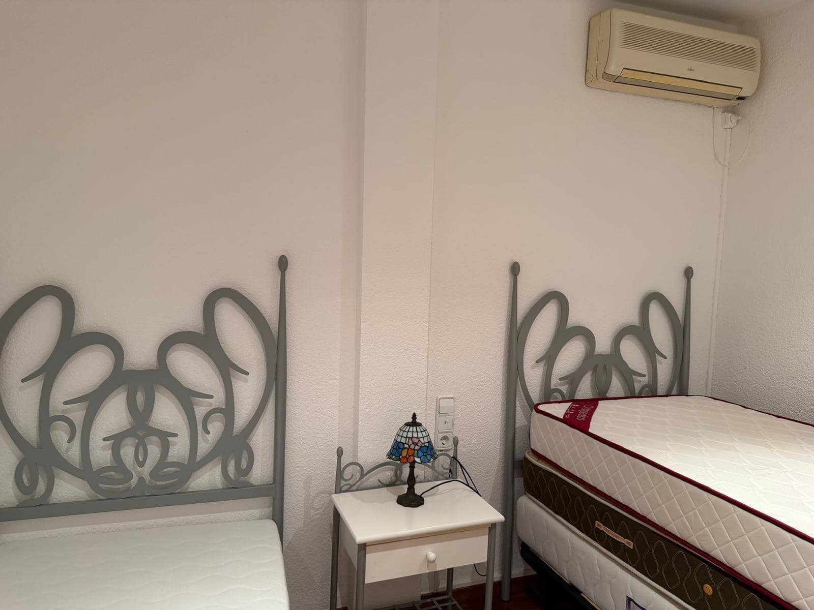 3 bedroom Semi-detached Villa for rent in Gandia with pool garage - € 1,950 (Ref: 10180667)