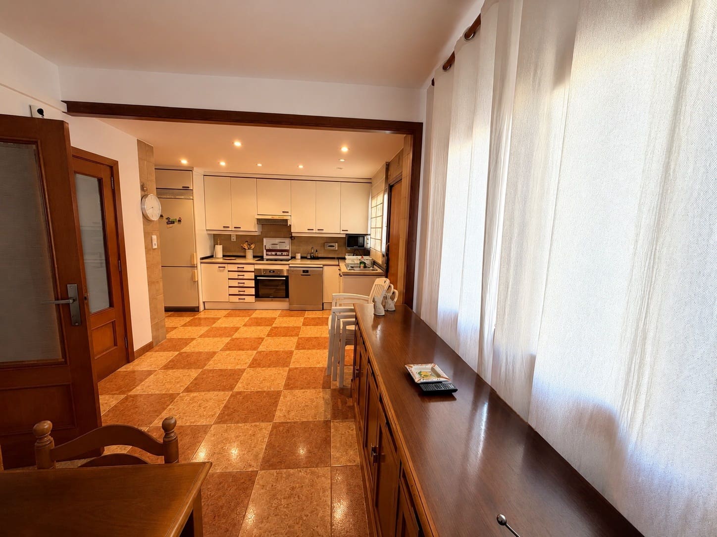 3 bedroom Semi-detached Villa for rent in Gandia with pool garage - € 1,950 (Ref: 10180667)