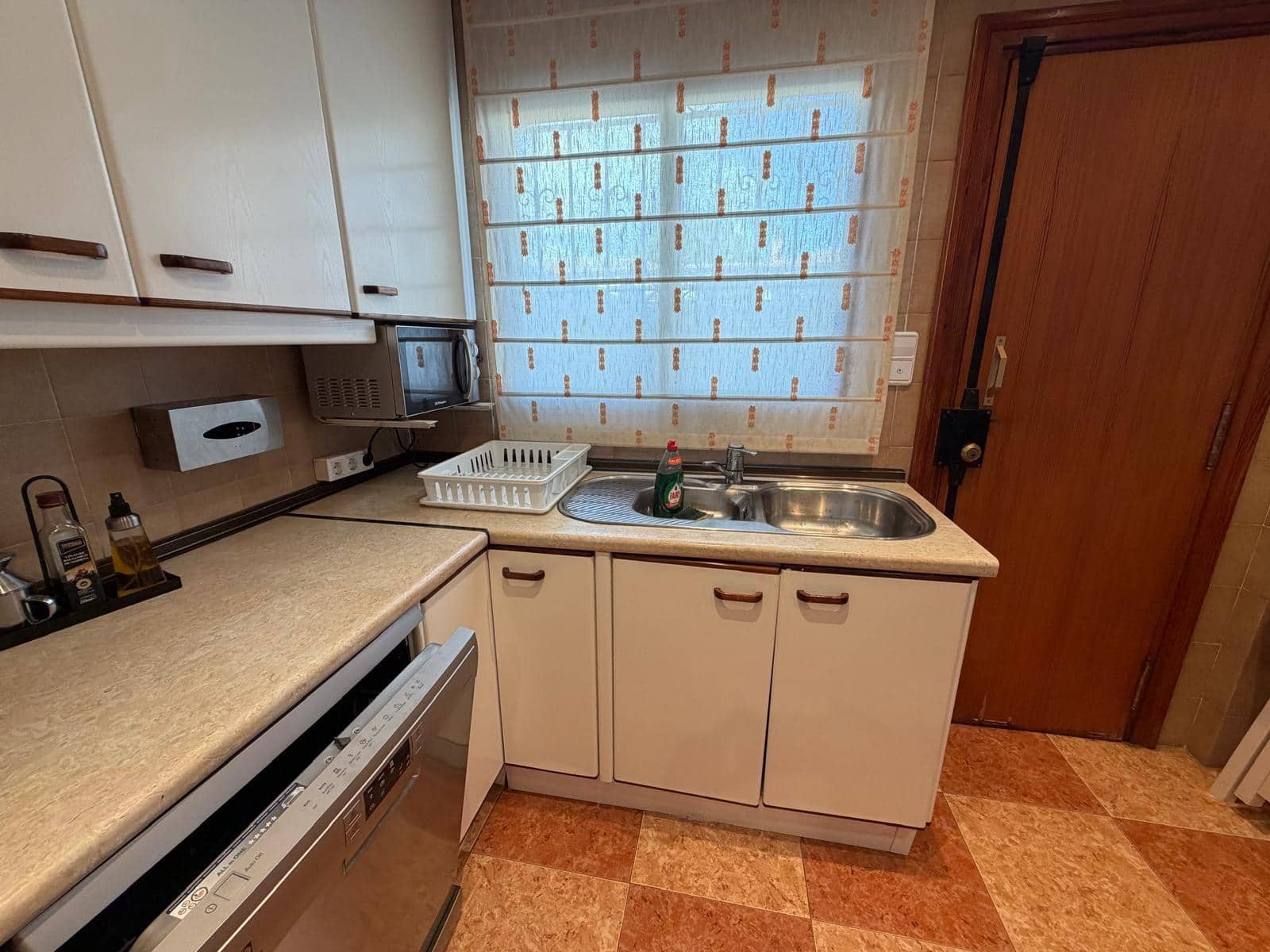 3 bedroom Semi-detached Villa for rent in Gandia with pool garage - € 1,950 (Ref: 10180667)