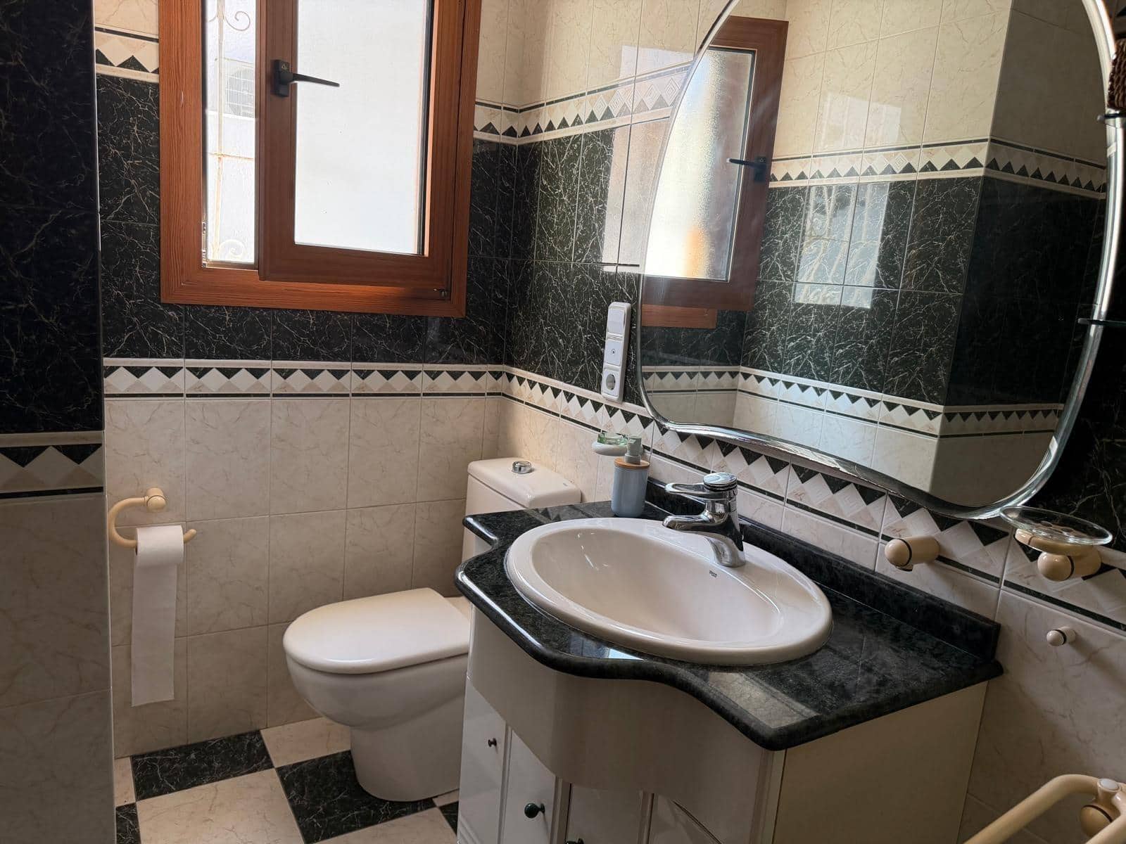 3 bedroom Semi-detached Villa for rent in Gandia with pool garage - € 1,950 (Ref: 10180667)