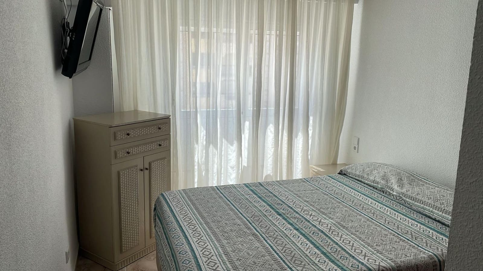 3 bedroom Apartment for holiday rental in Gandia with pool - € 1,200 (Ref: 9843888)