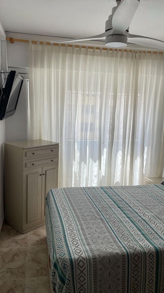 3 bedroom Apartment for rent in Gandia with pool garage - € 800 (Ref: 9843888)