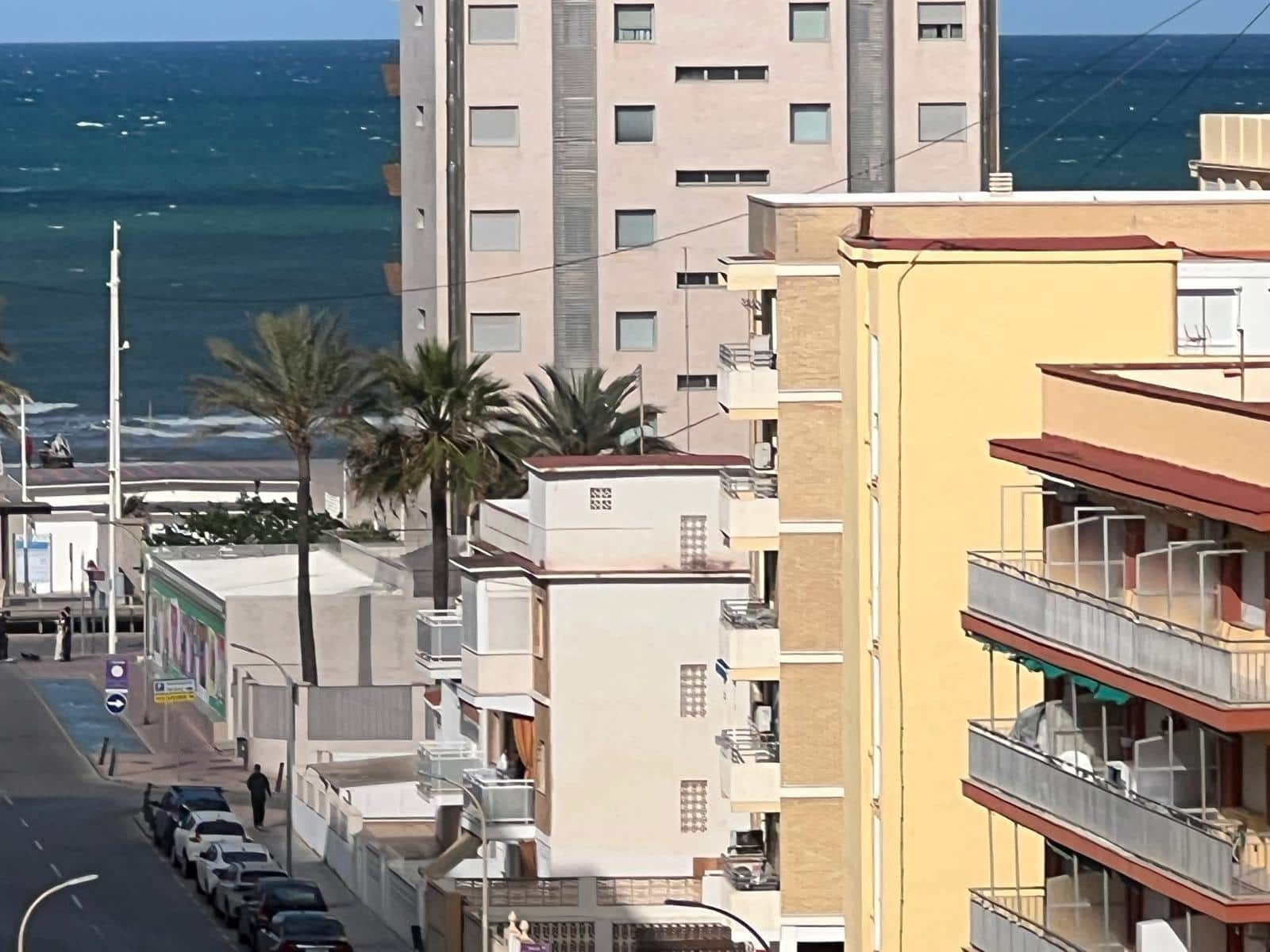 3 bedroom Apartment for rent in Gandia with pool garage - € 800 (Ref: 9843888)