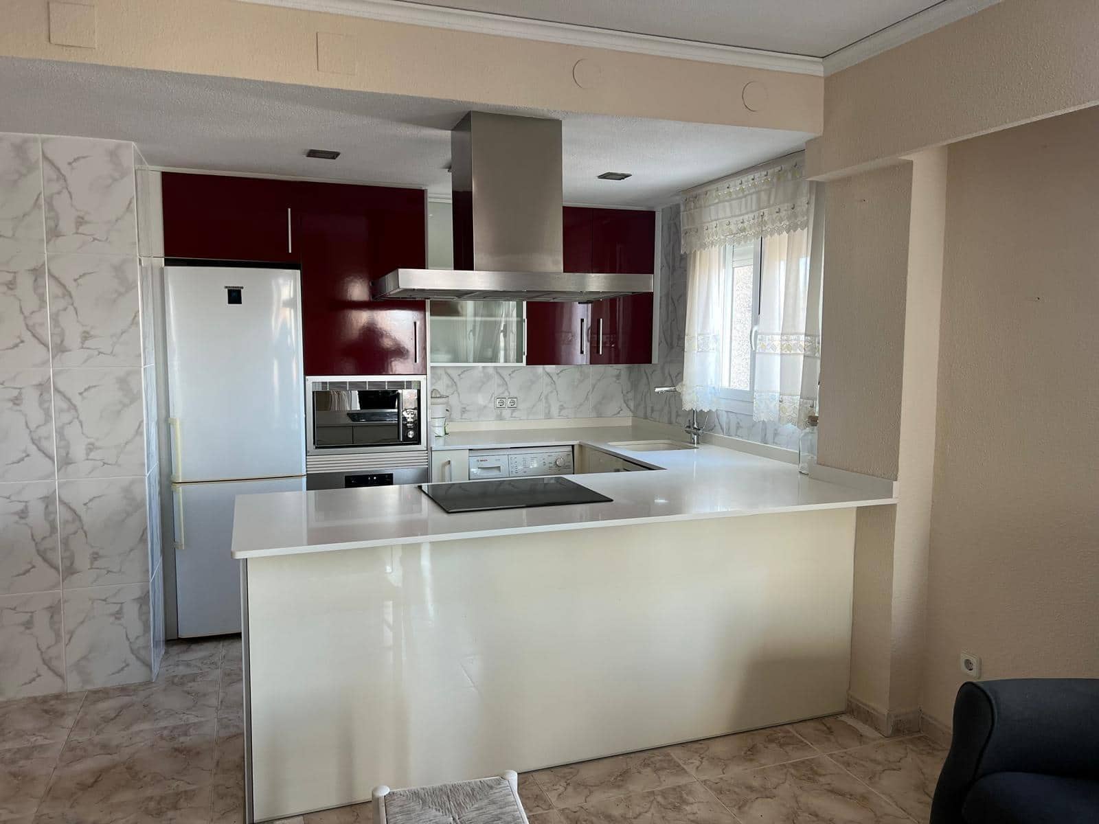 3 bedroom Apartment for rent in Gandia with pool garage - € 800 (Ref: 9843888)