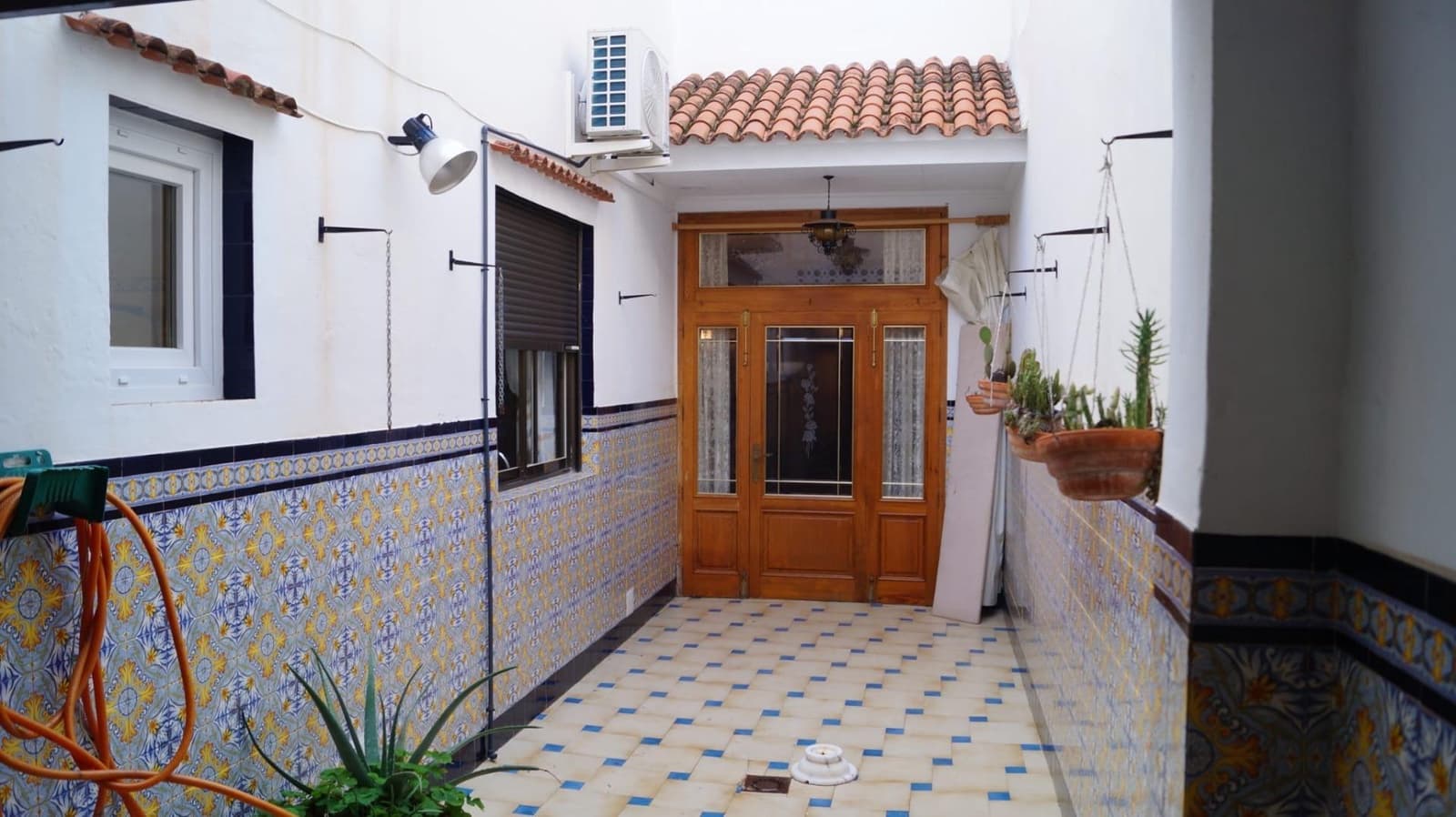 7 bedroom Townhouse for sale in Alqueria de la Comtessa - € 255,000 (Ref: 9843889)