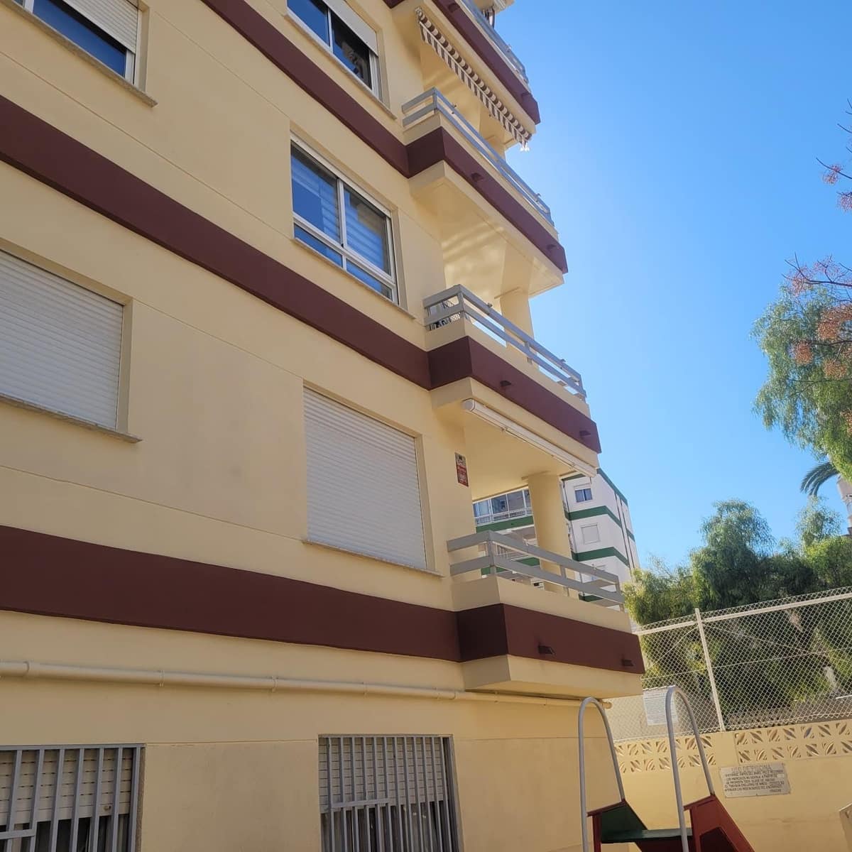 3 bedroom Apartment for sale in Gandia with pool - € 268,000 (Ref: 9843890)