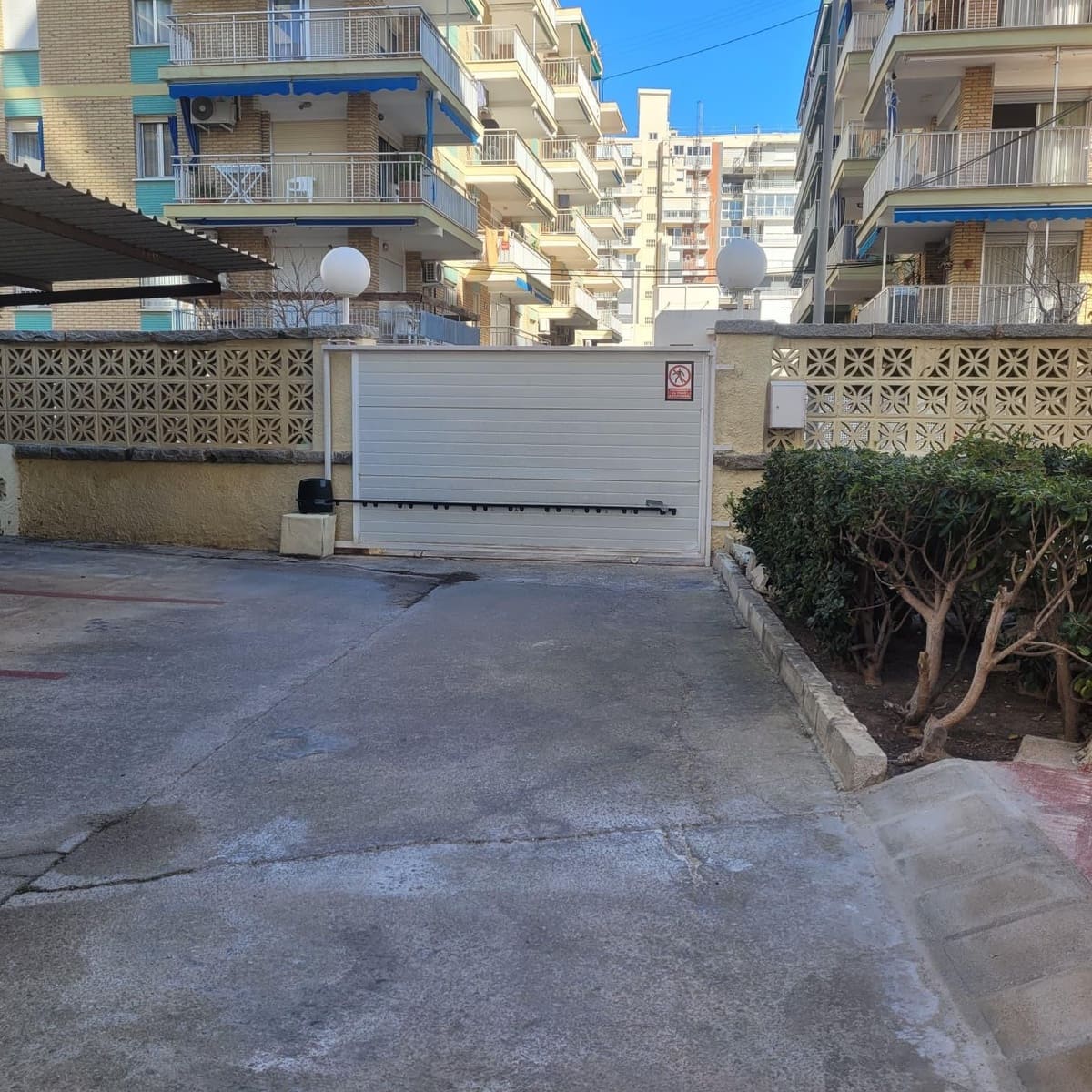 3 bedroom Apartment for sale in Gandia with pool - € 268,000 (Ref: 9843890)