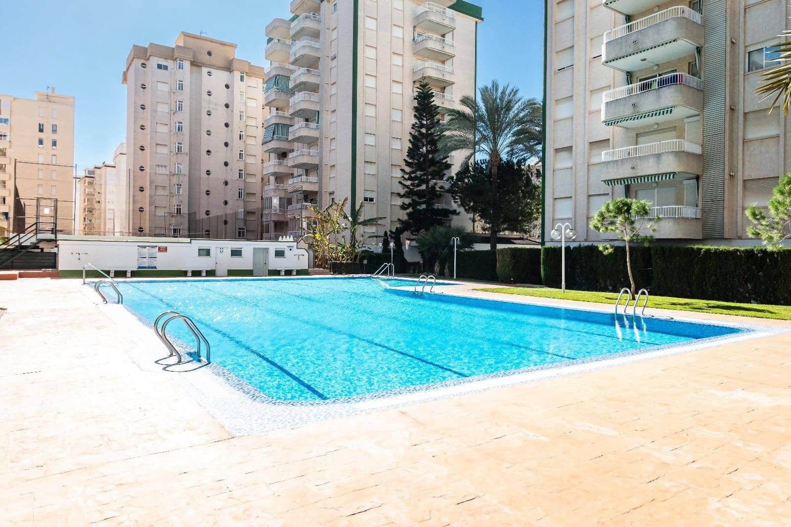 2 bedroom Apartment for sale in Gandia with pool - € 247,000 (Ref: 9843894)