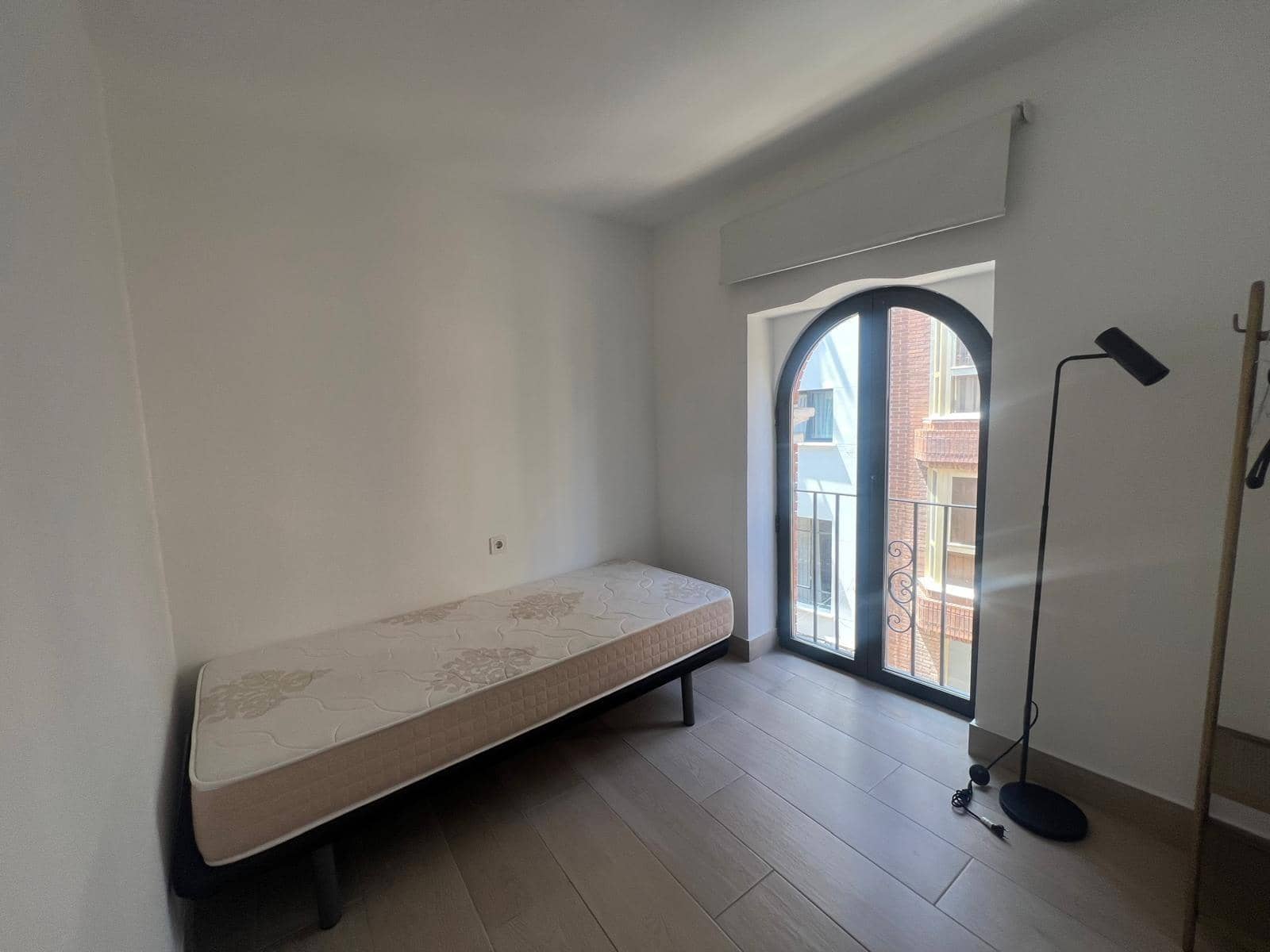 2 bedroom Flat for rent in Gandia - € 800 (Ref: 9843897)
