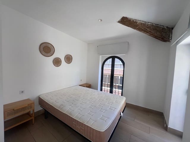 2 bedroom Flat for rent in Gandia - € 800 (Ref: 9843897)