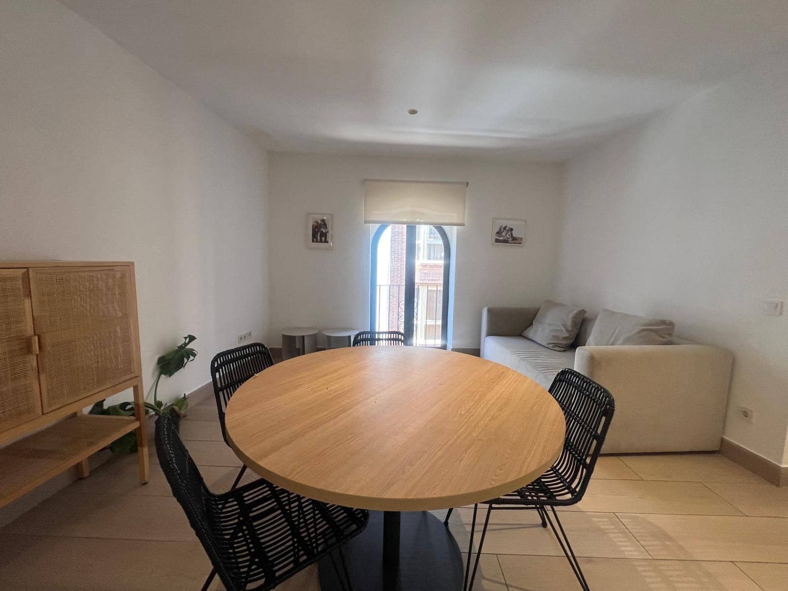 2 bedroom Flat for rent in Gandia - € 800 (Ref: 9843897)
