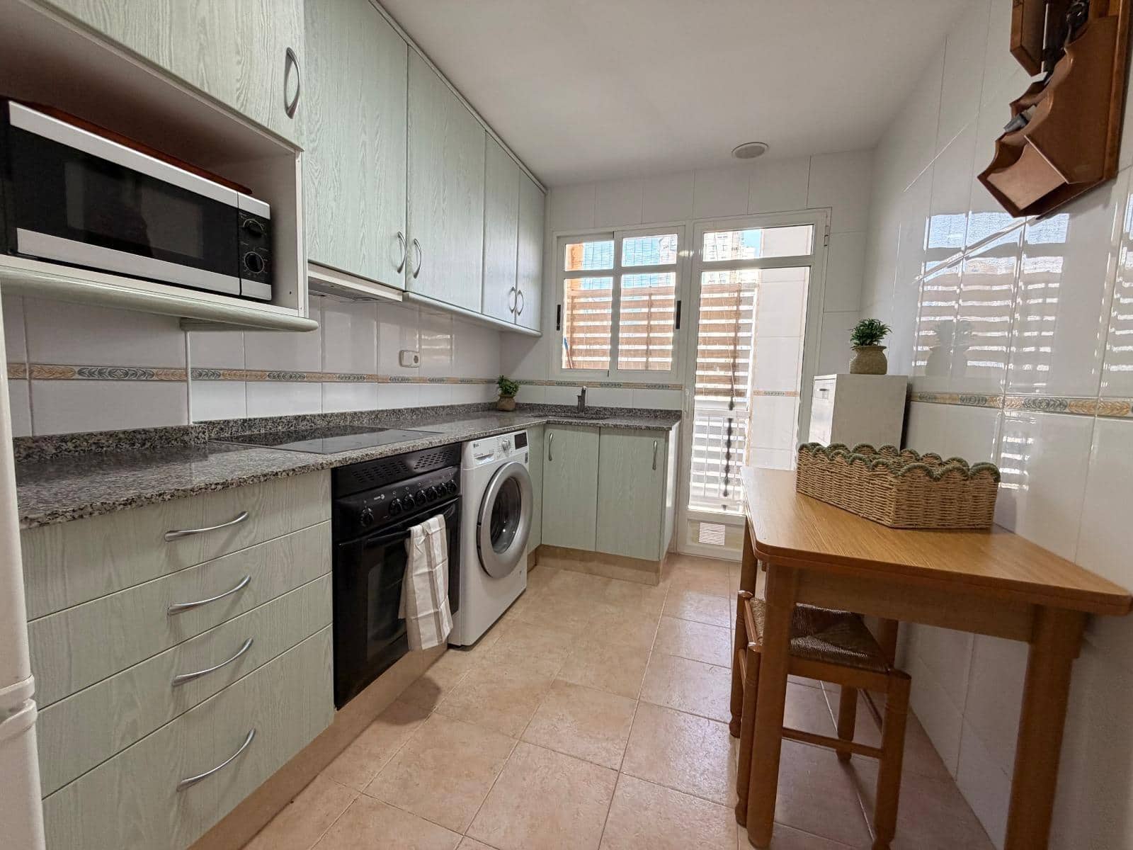 3 bedroom Apartment for sale in Gandia with pool garage - € 290,000 (Ref: 9843898)